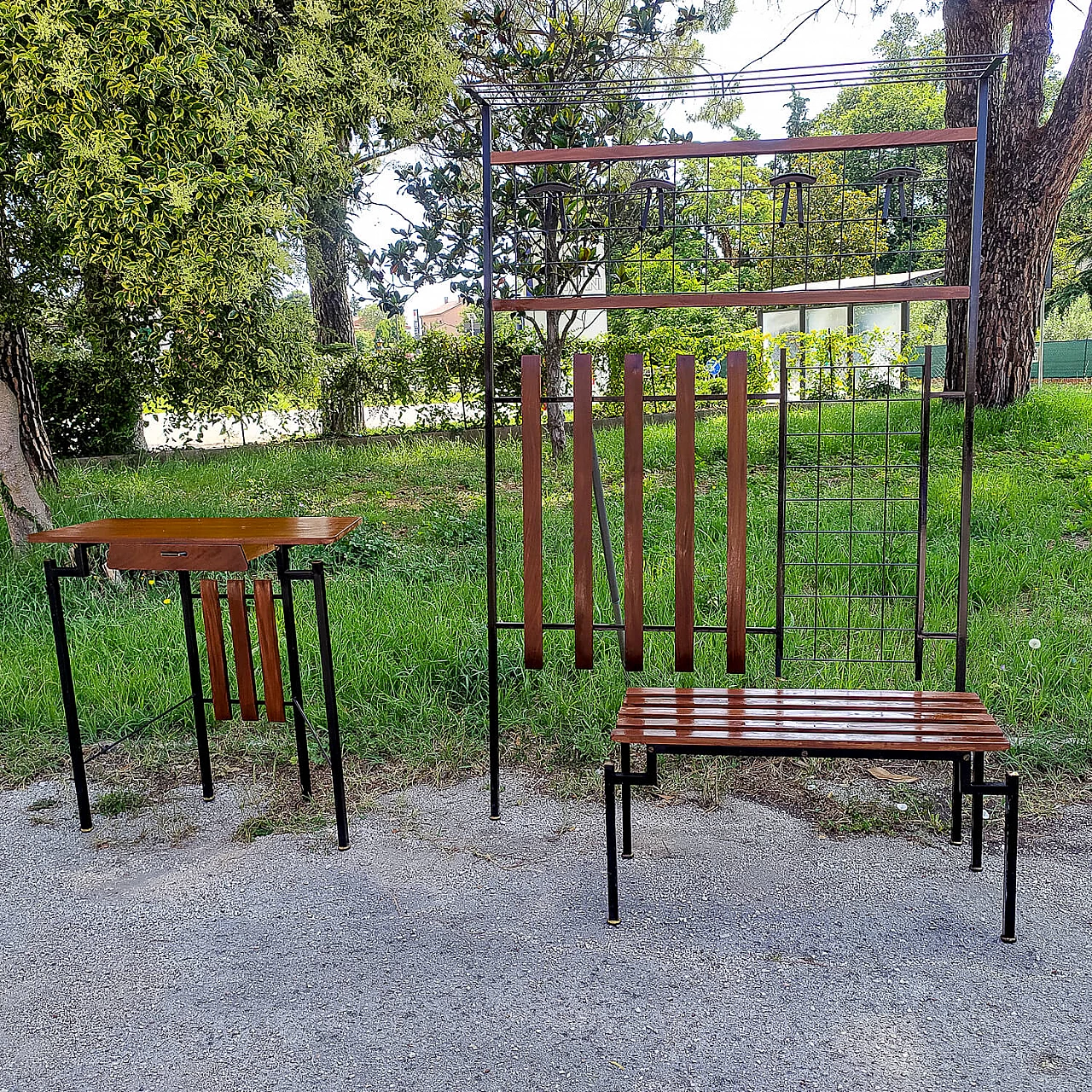 Consolle in legno e ferro con dettagli in ottone, anni '60 8