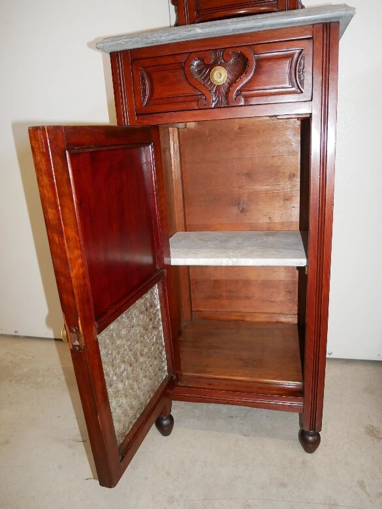 Pair of bedside tables with marble top, 1920s 5