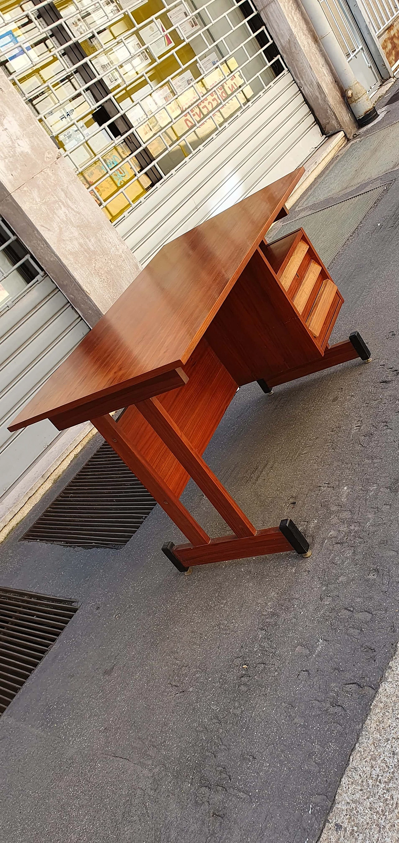 Teak centre desk with brass feet, 1960s 4