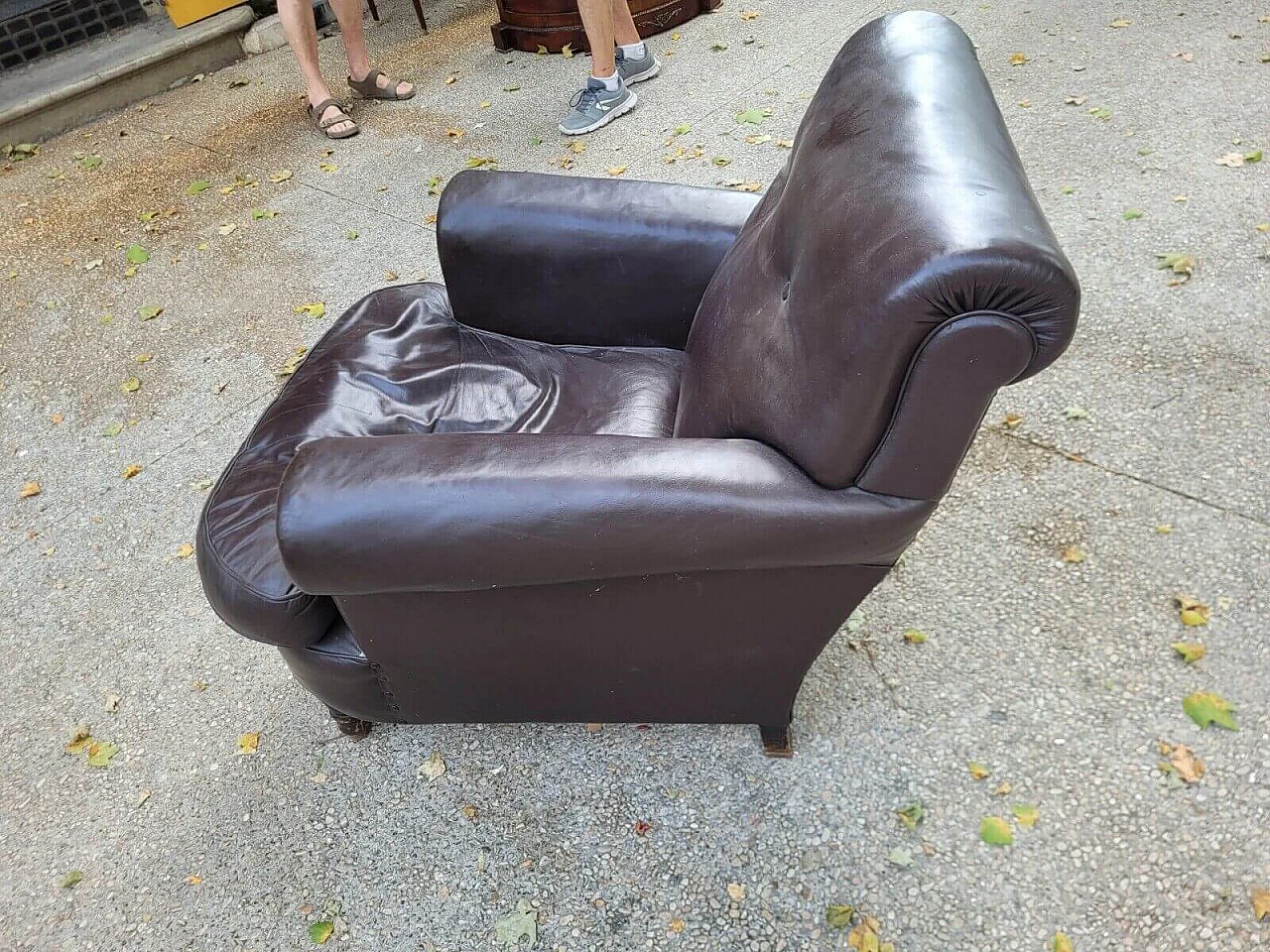 Leather armchair by Poltrona Frau, 1940s 5