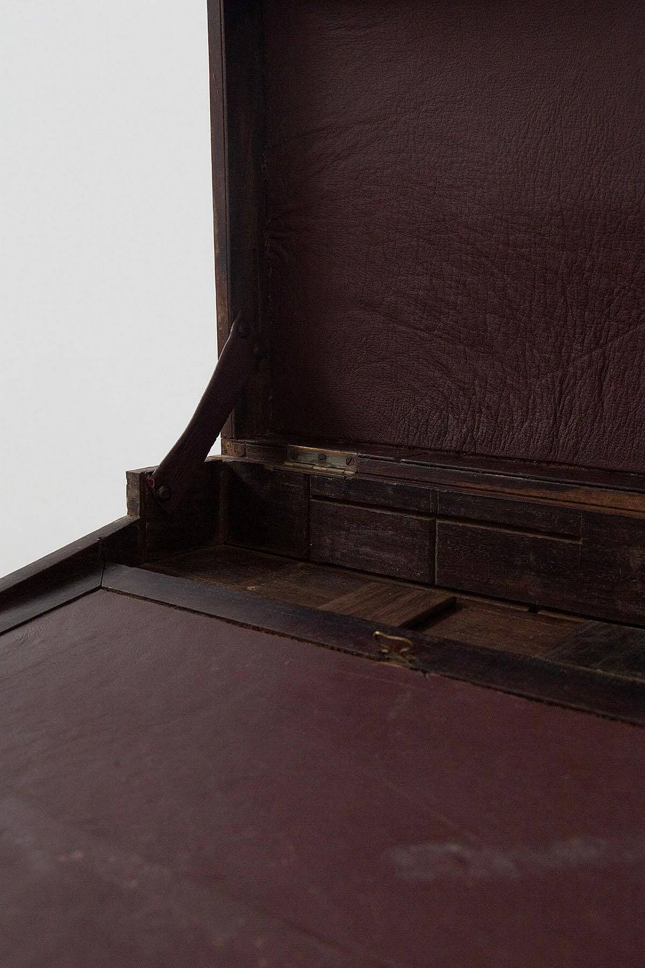 Travel writing desk that belonged to Sir Faiyaz Ali Khan, 20th century 3