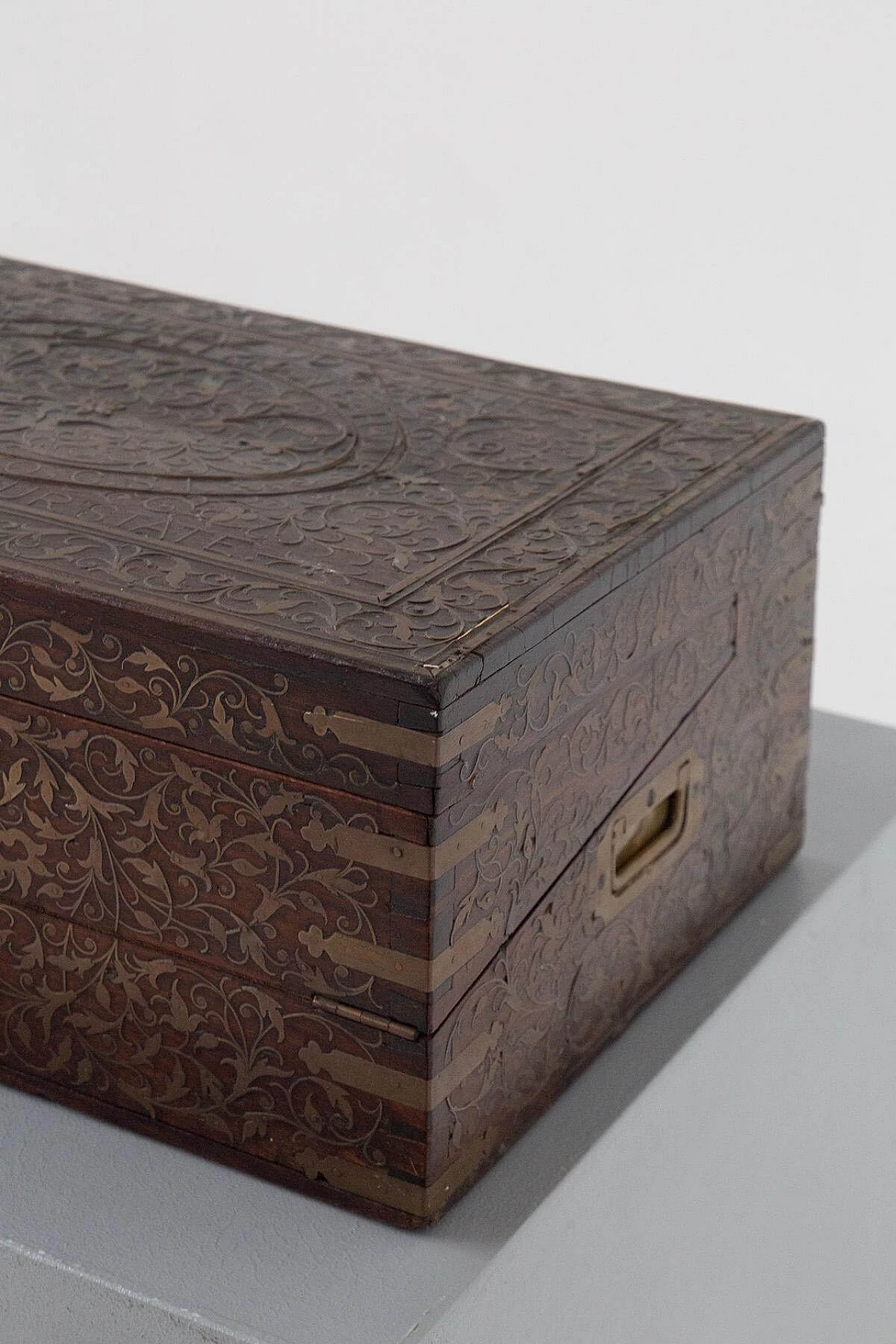 Travel writing desk that belonged to Sir Faiyaz Ali Khan, 20th century 15