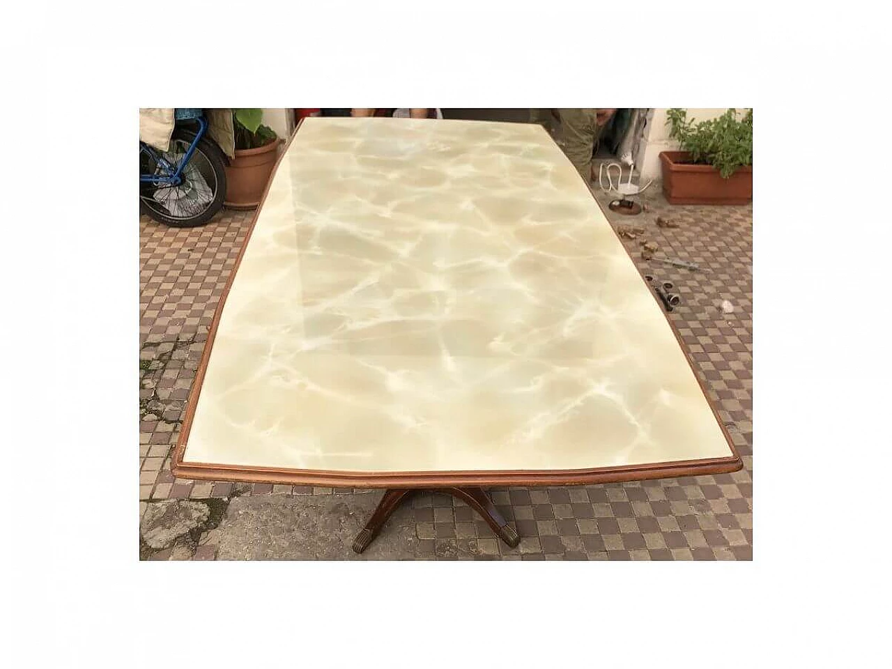 Tavolo in legno con piano in vetro marmorizzato di Fratelli Rigamonti Desio Milano, anni '40 5