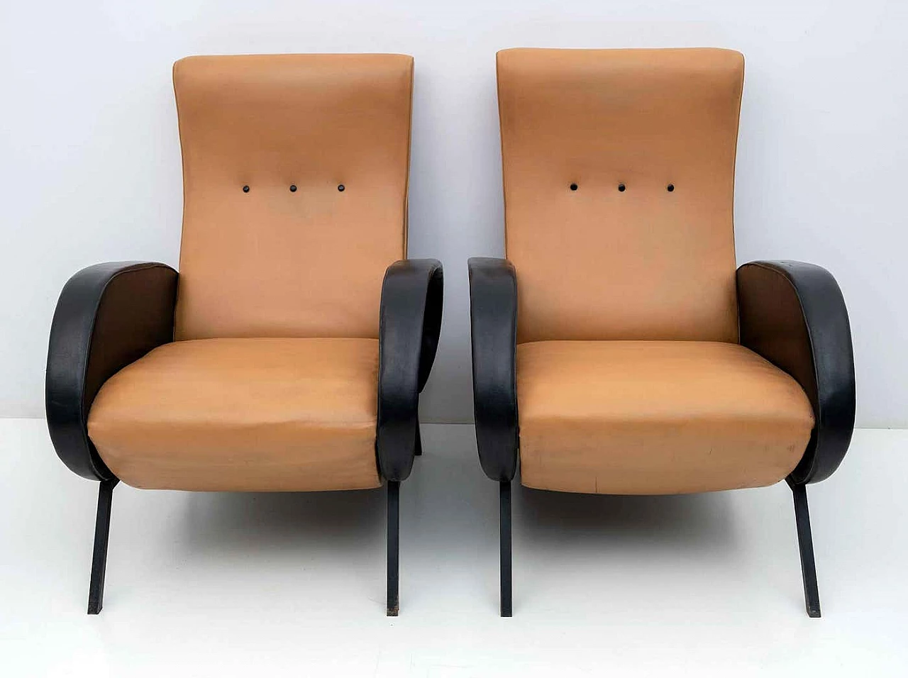 Pair of leather recliners by Marco Zanuso, 1950s 5