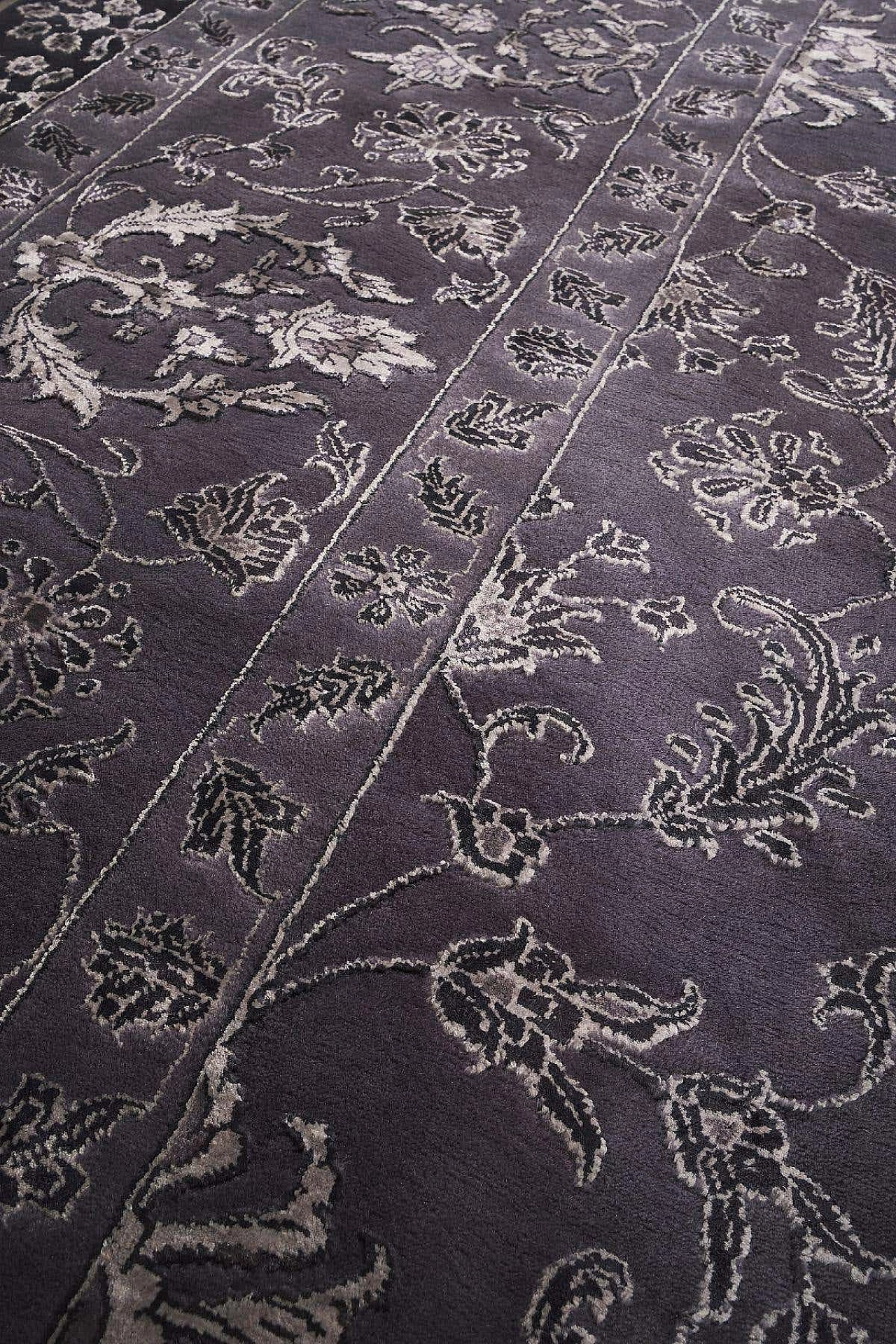 Fine silk Nain carpet in oriental style, early 20th century 3