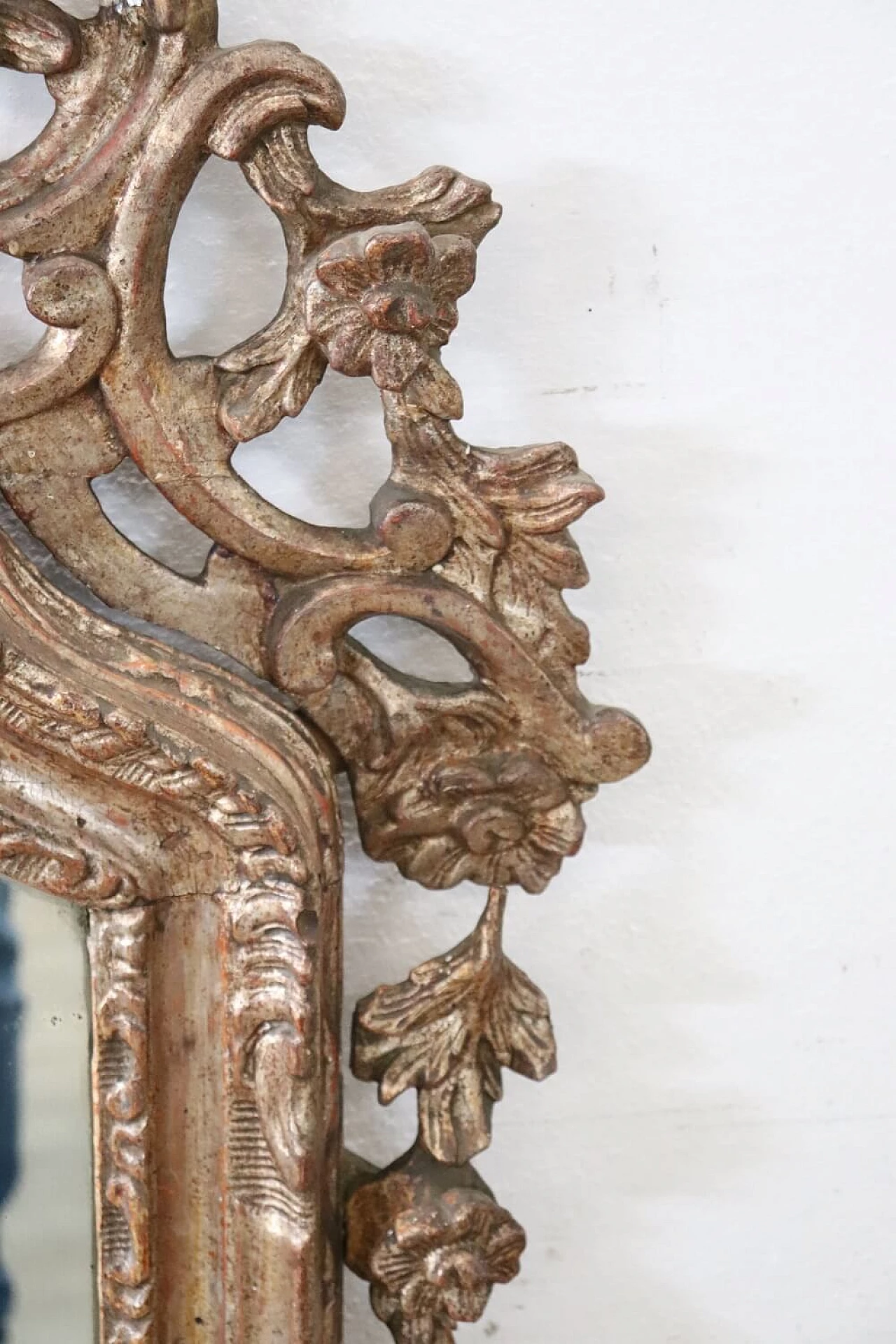 Antique carved and gilded wooden mecha mirror, Louis XVI era, 18th century 5