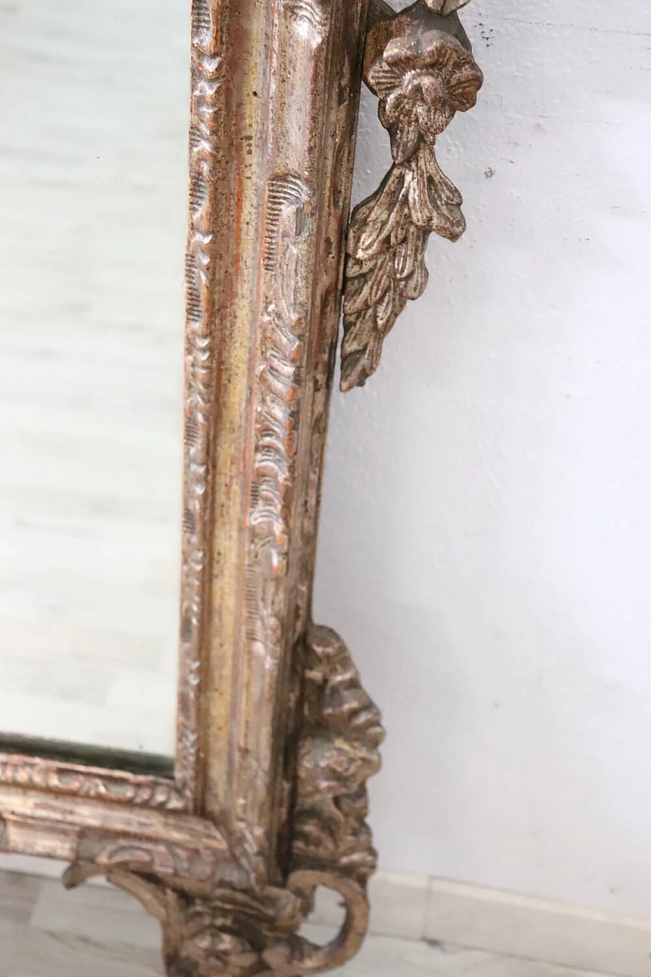 Antique carved and gilded wooden mecha mirror, Louis XVI era, 18th century 6