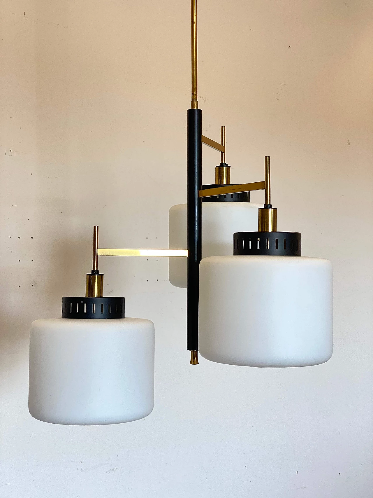 Lampadario a 3 luci in ottone do Stilnovo, anni '50 3