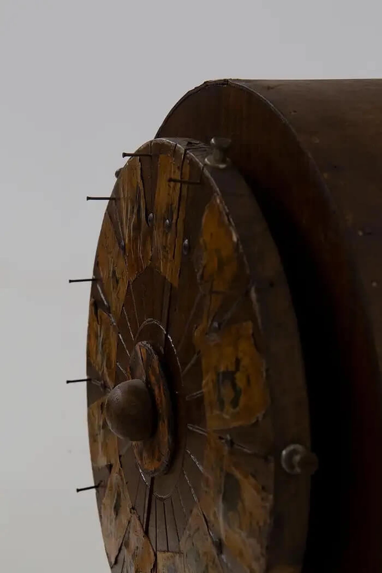 Ruota da roulette in legno con figure applicate, 1830 5