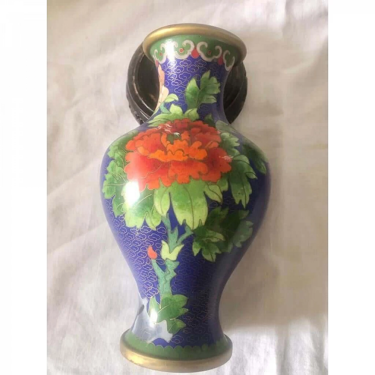 Pair of cloisonné vases with flowers and wooden bases, 1950s 8