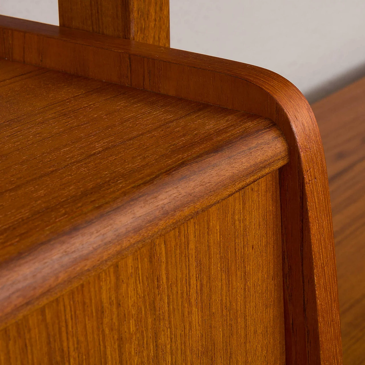 Libreria scandinava a tre campate in teak con scrivania e scaffali, anni '60 6