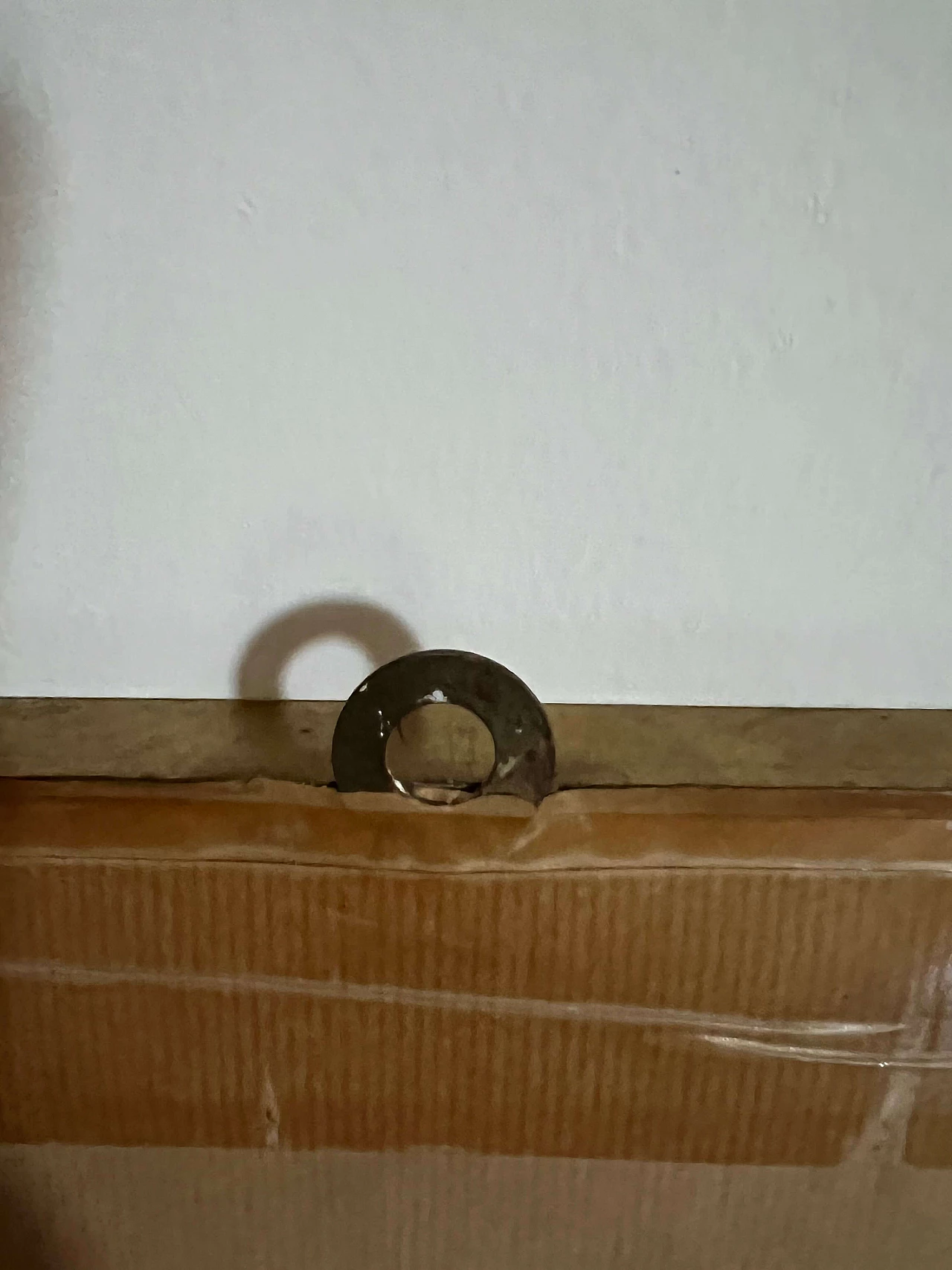 Specchio da parete rettangolare con cornice in ottone, anni '60 7