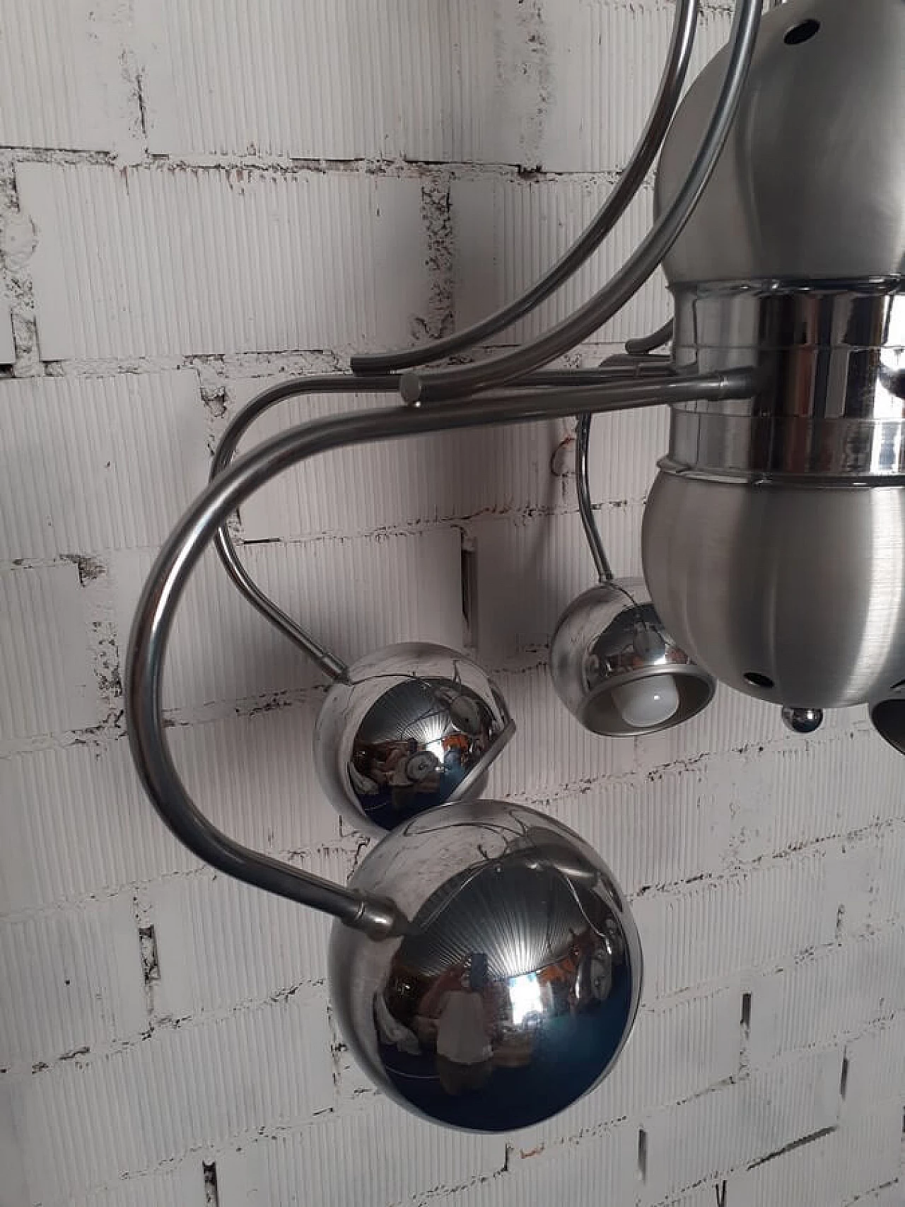 Six-light metal chandelier in the style of Reggiani, 1960s 6