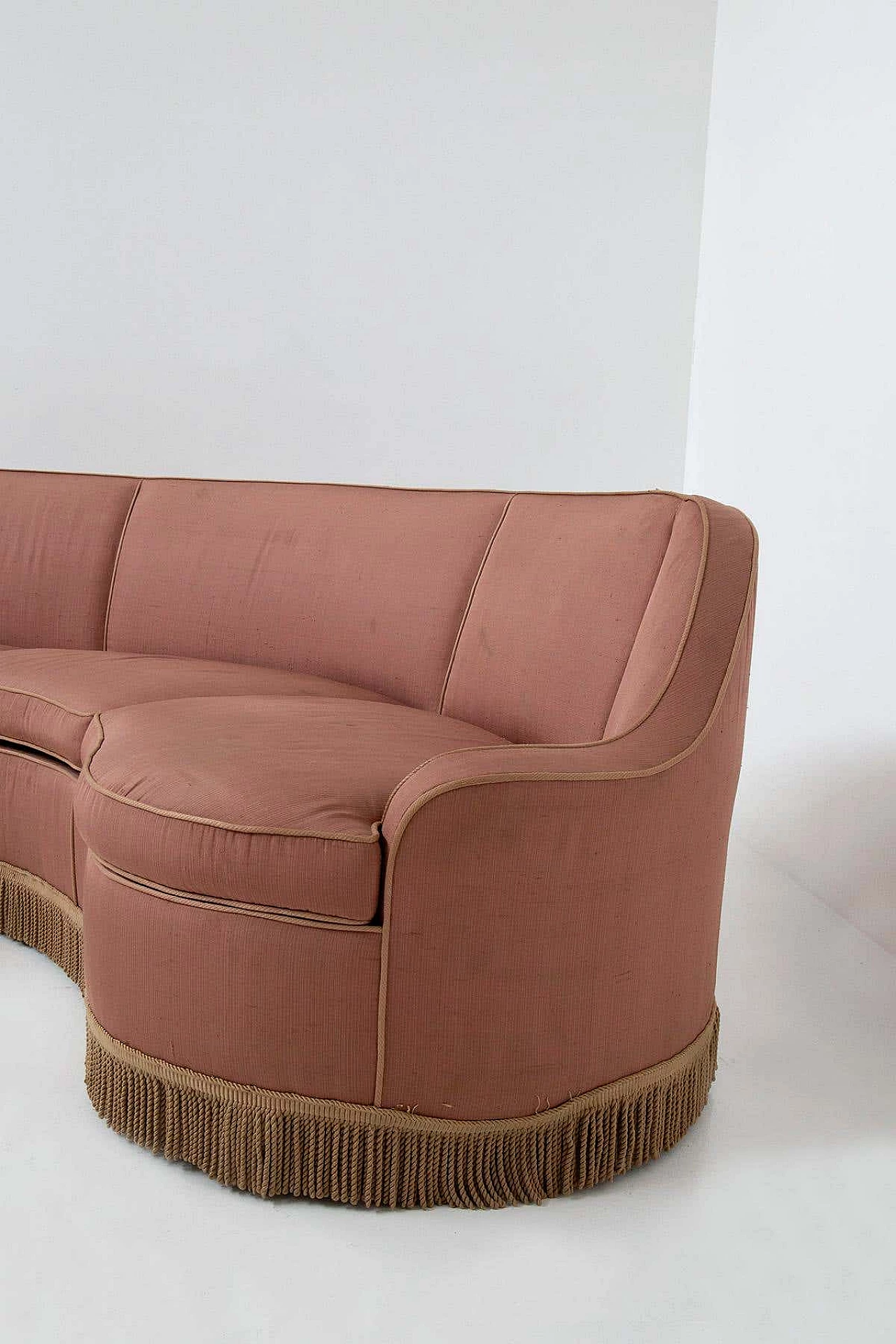 Three-seater sofa in pink fabric attributed to Gio Ponti for Casa e Giardino, 1950s 6