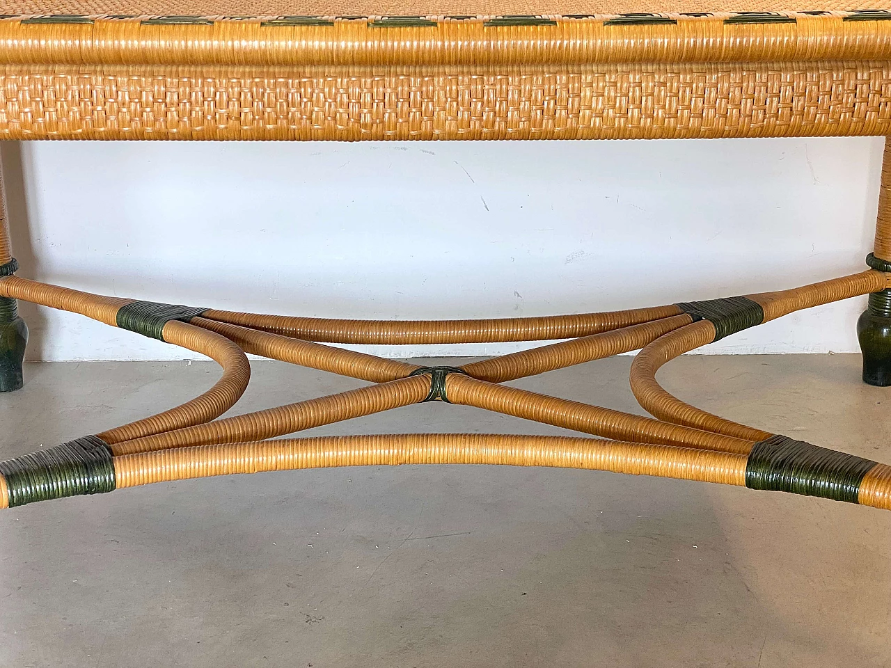 Tavolo da pranzo in vimini con decorazioni verdi, anni '80 6