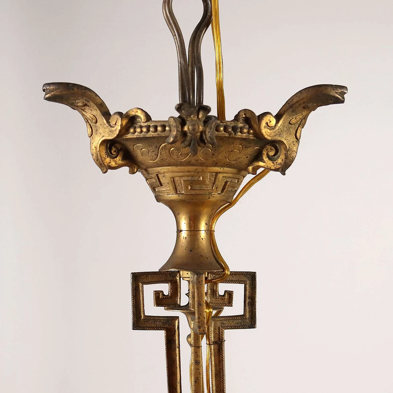 Neo-Gothic gilded bronze and crystal chandelier, 19th century 5