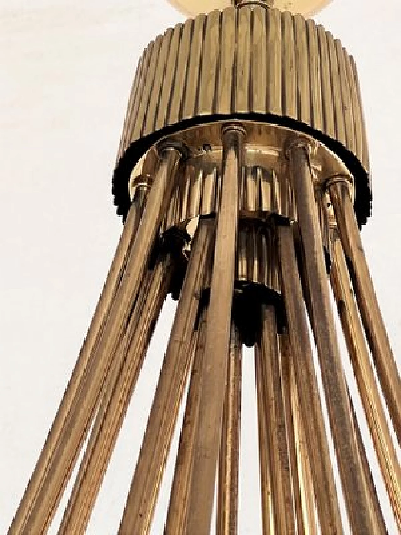 Lampadario in ottone a diciotto luci, anni '70 6