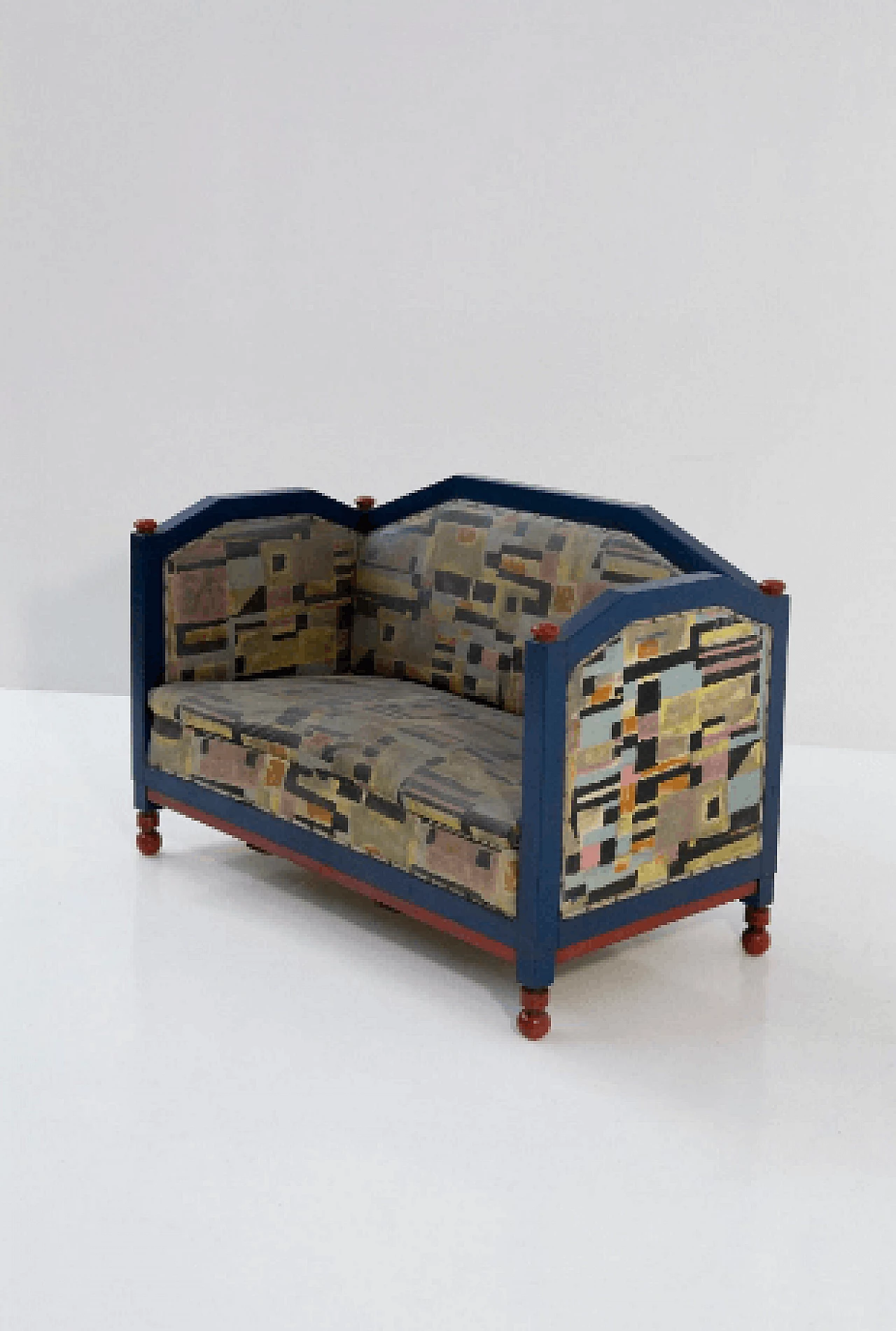 Wood and fabric sofa attributed to Luigi Colombo Fillia, 1920s 2