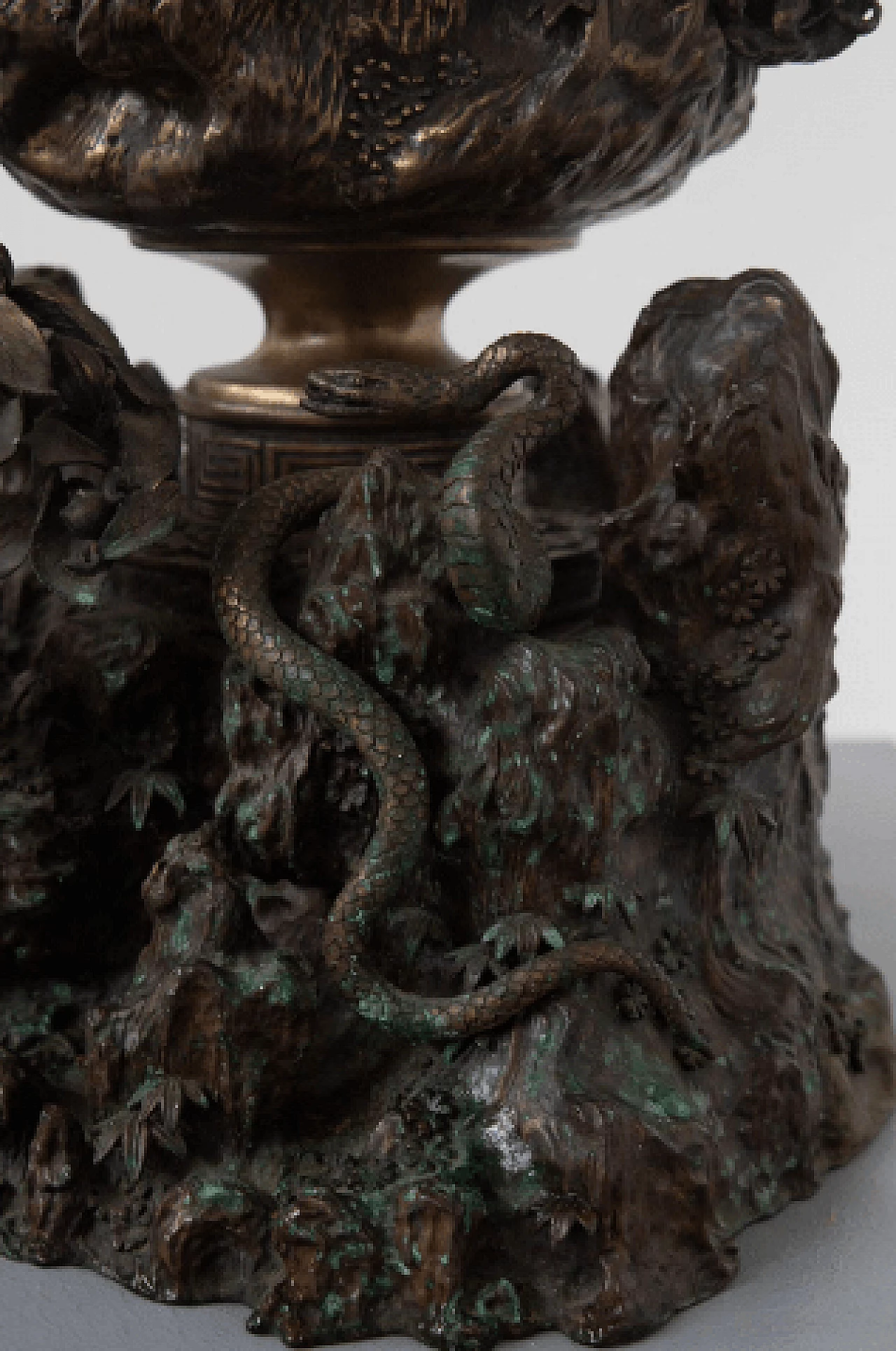 Japanese patinated bronze incense burner, 19th century 7