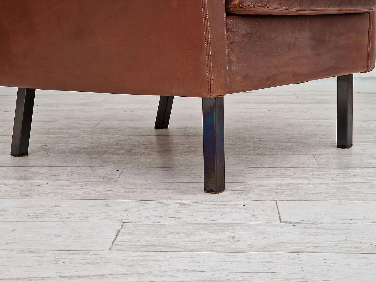 Danish leather armchair by Arne Vodder for Fritz Hansen, 1970s 3