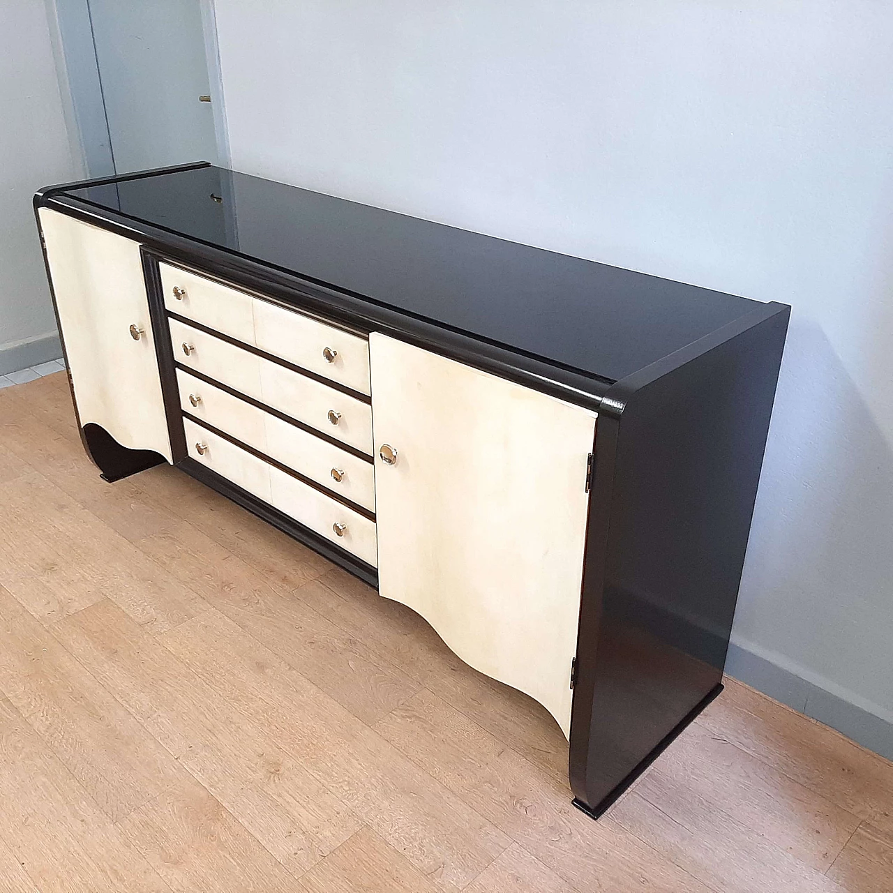 Art Deco sideboard in black wood and parchment in the style of Osvaldo Borsani, 1940s 3