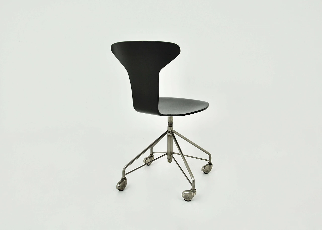 Chair 3117 by Arne Jacobsen for Fritz Hansen, 1950s 5