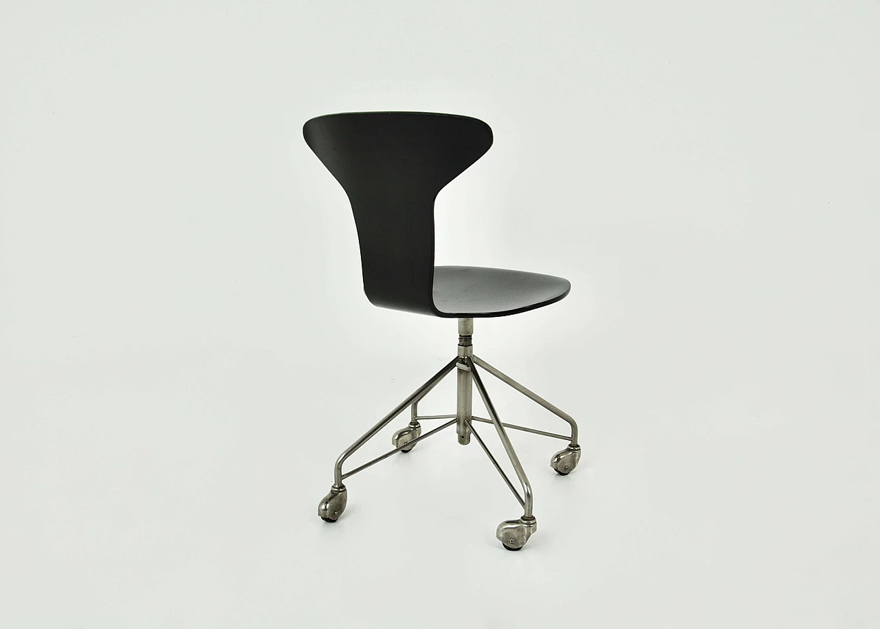 Sedia 3117 di Arne Jacobsen per Fritz Hansen, anni '50 5