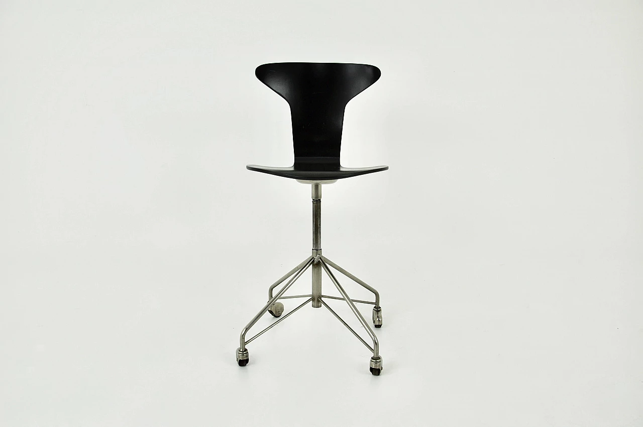 Chair 3117 by Arne Jacobsen for Fritz Hansen, 1950s 8