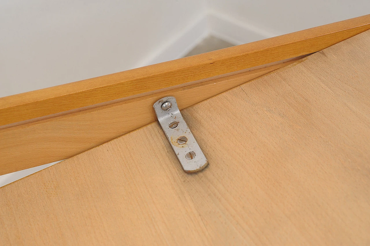 Tavolo allungabile di František Jirák per Tatra Nábytok, anni '70 17