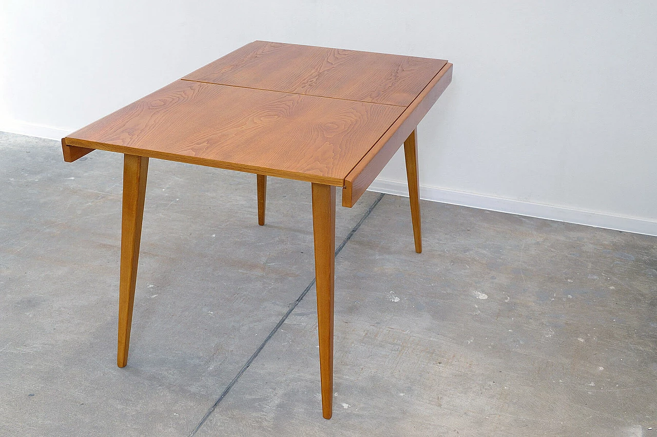 Tavolo allungabile di František Jirák per Tatra Nábytok, anni '70 22