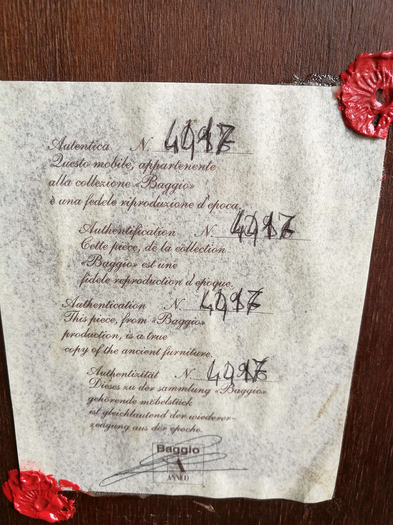 Scrivania stile Luigi XV in legno lastronato, anni '80 7