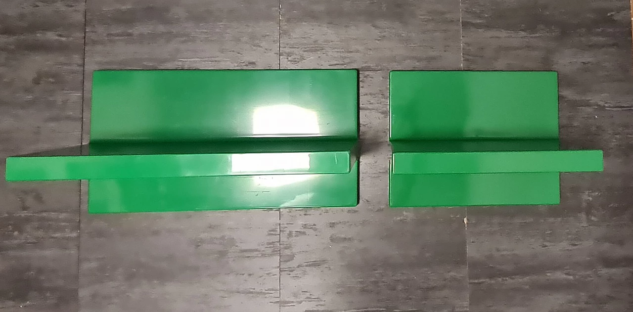 Coppia di mensole in plastica verde di Marcello Siard per Kartell, anni '70 1
