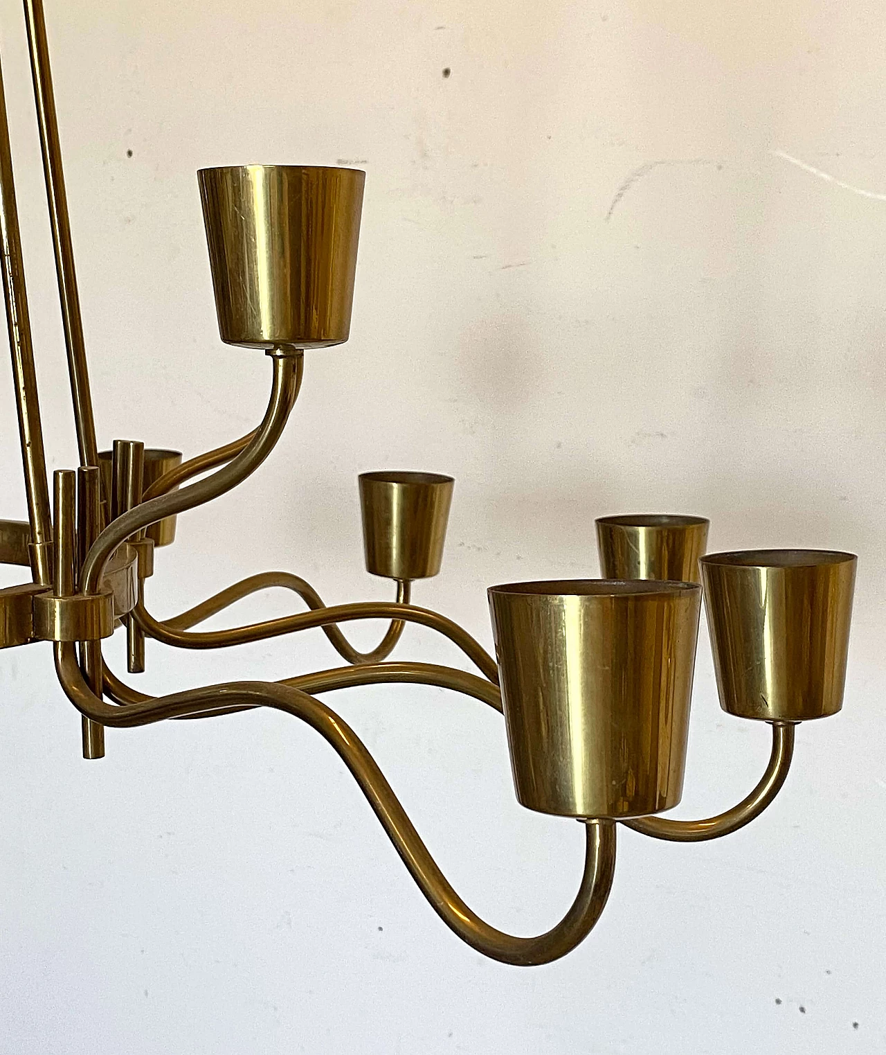 Eighteen-light brass chandelier attributed to Stilnovo, 1950s 9