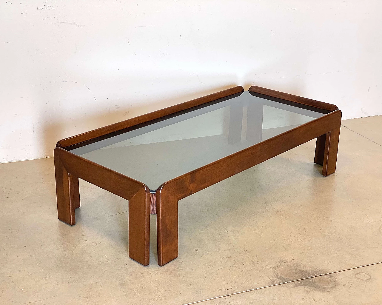 Beech and smoked glass coffee table in the style of Afra and Tobia Scarpa, 1960s 5