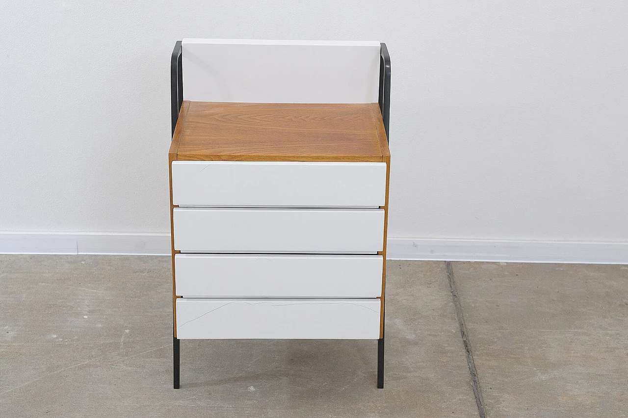 Cassettiera in faggio di Tatra Nabytok, anni '60 2