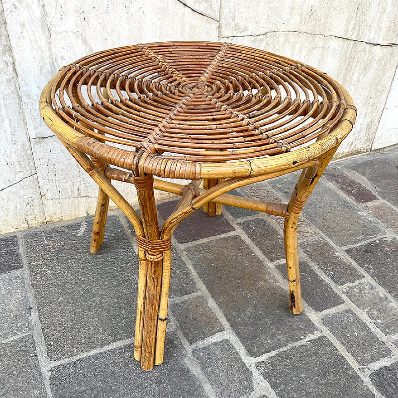 Tavolino rotondo in bambù, anni '60 1