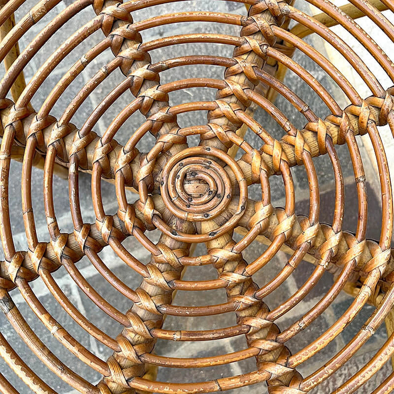 Tavolino rotondo in bambù, anni '60 3