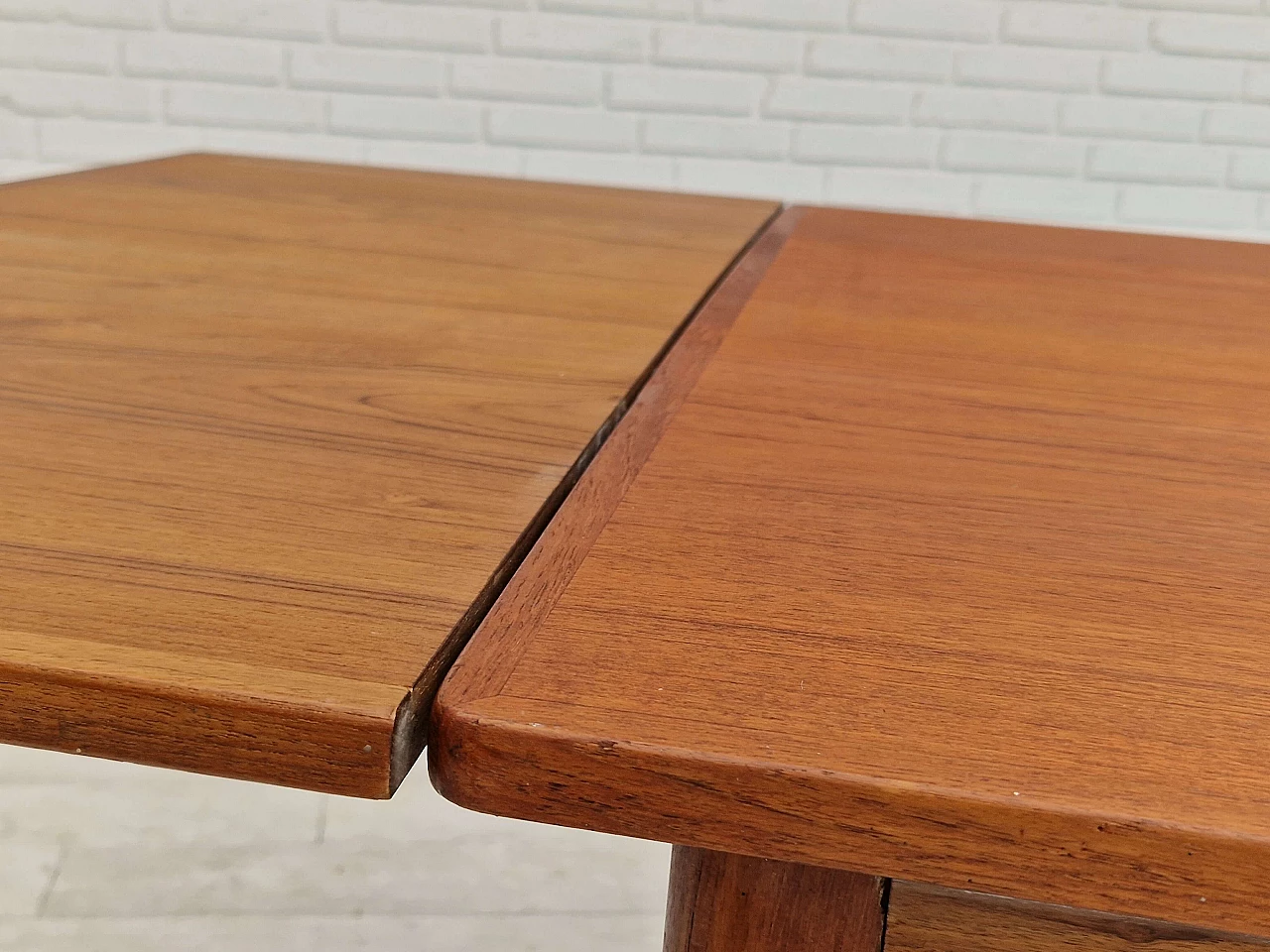 Danish teak wood extendable table, 1960s 11