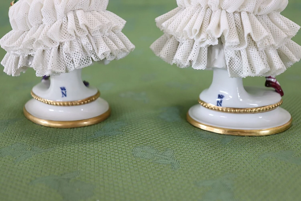 Pair of Capodimonte ceramic figurines of girls dancing, 19th century 13