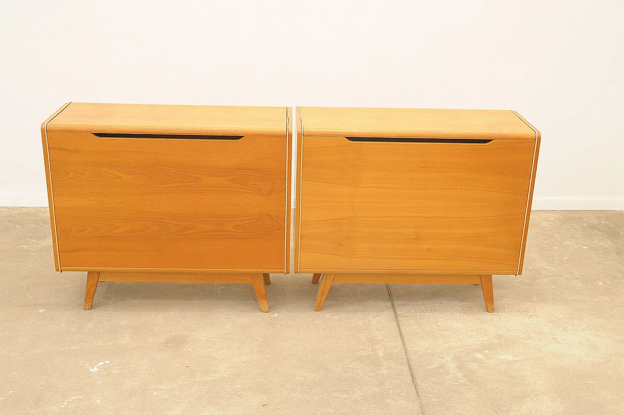 Wood cabinet by Hubert Nepožitek and Bohumil Landsman for Jitona, 1970s 20