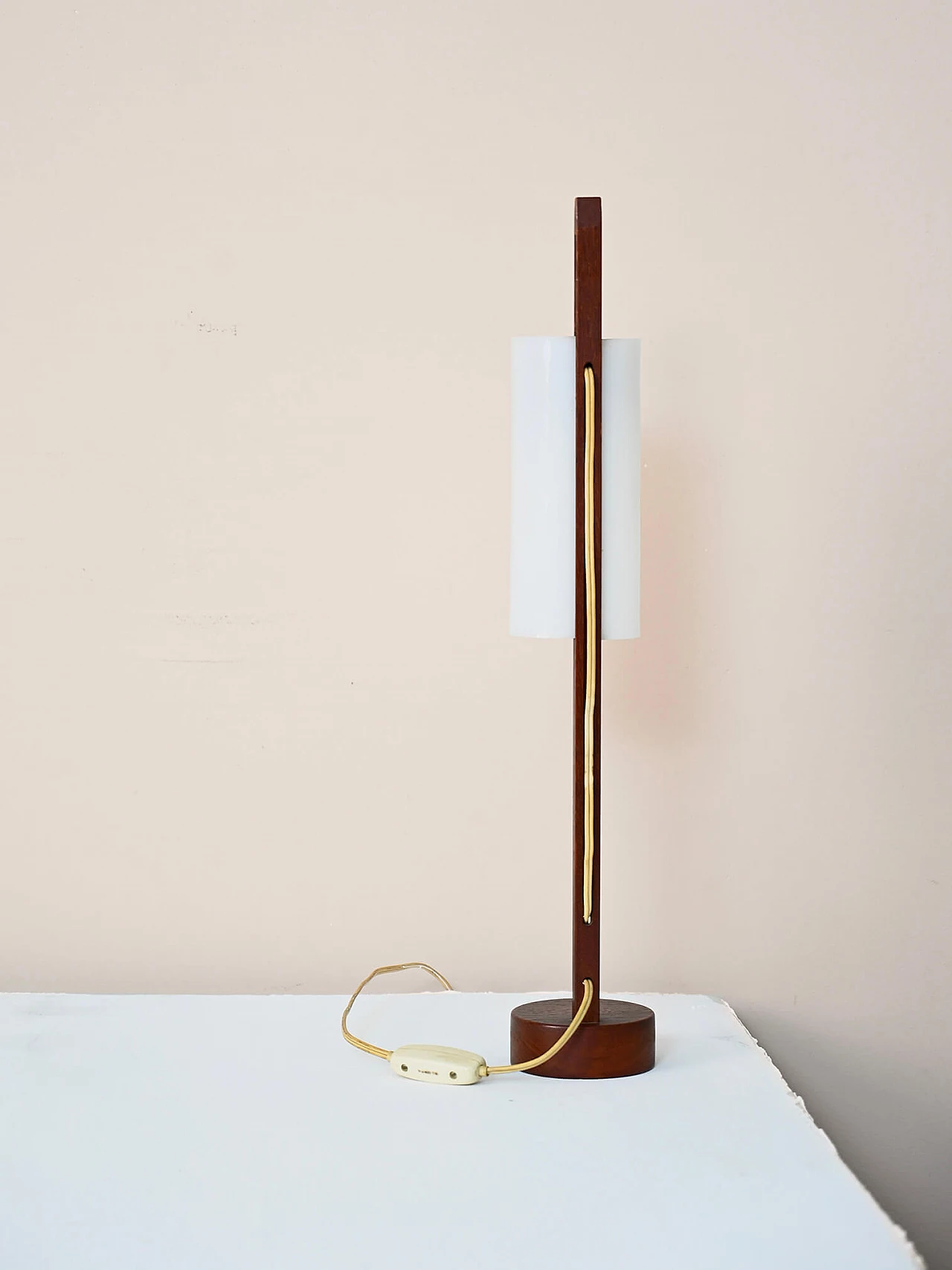 Teak and bakelite table lamp by Hans Agne Jakobsson for Markaryd, 1950s 7