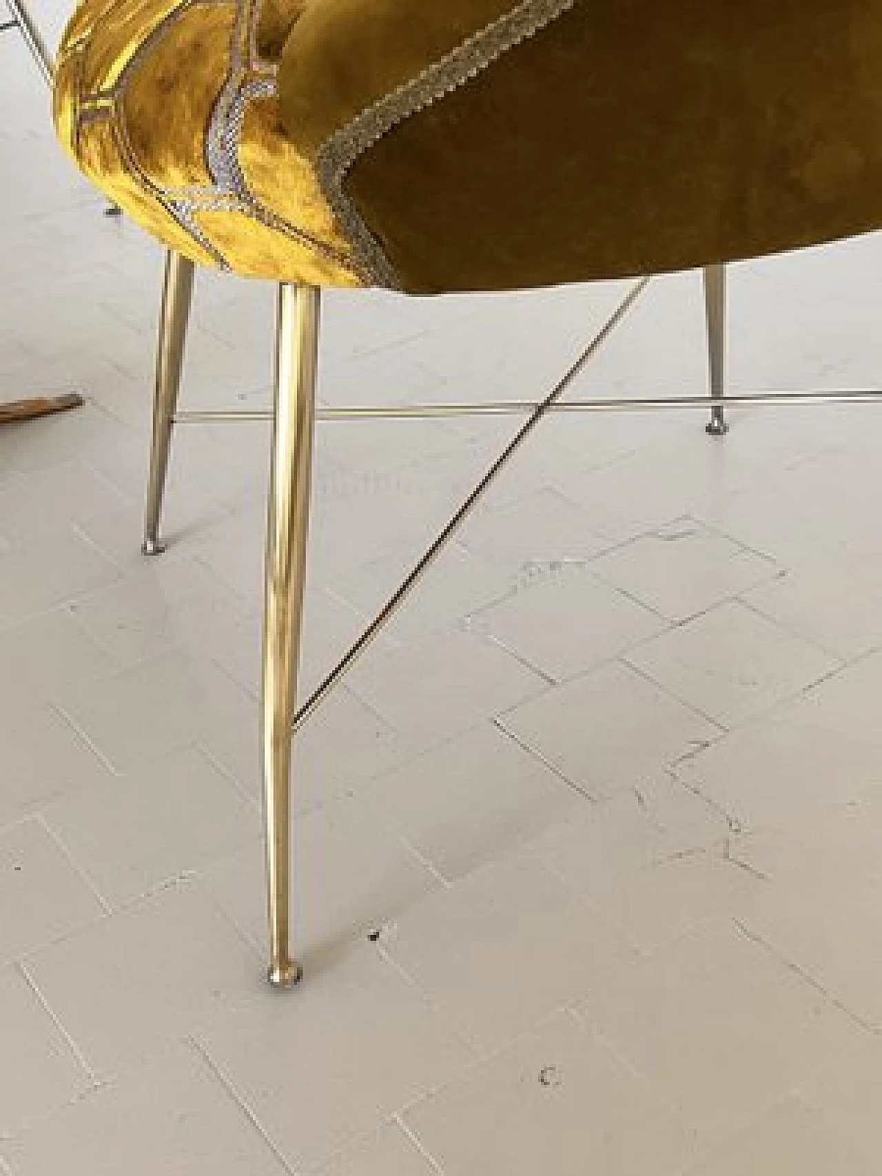 Pair of velvet armchairs with brass legs by Silvio Cavatorta, 1950s 5