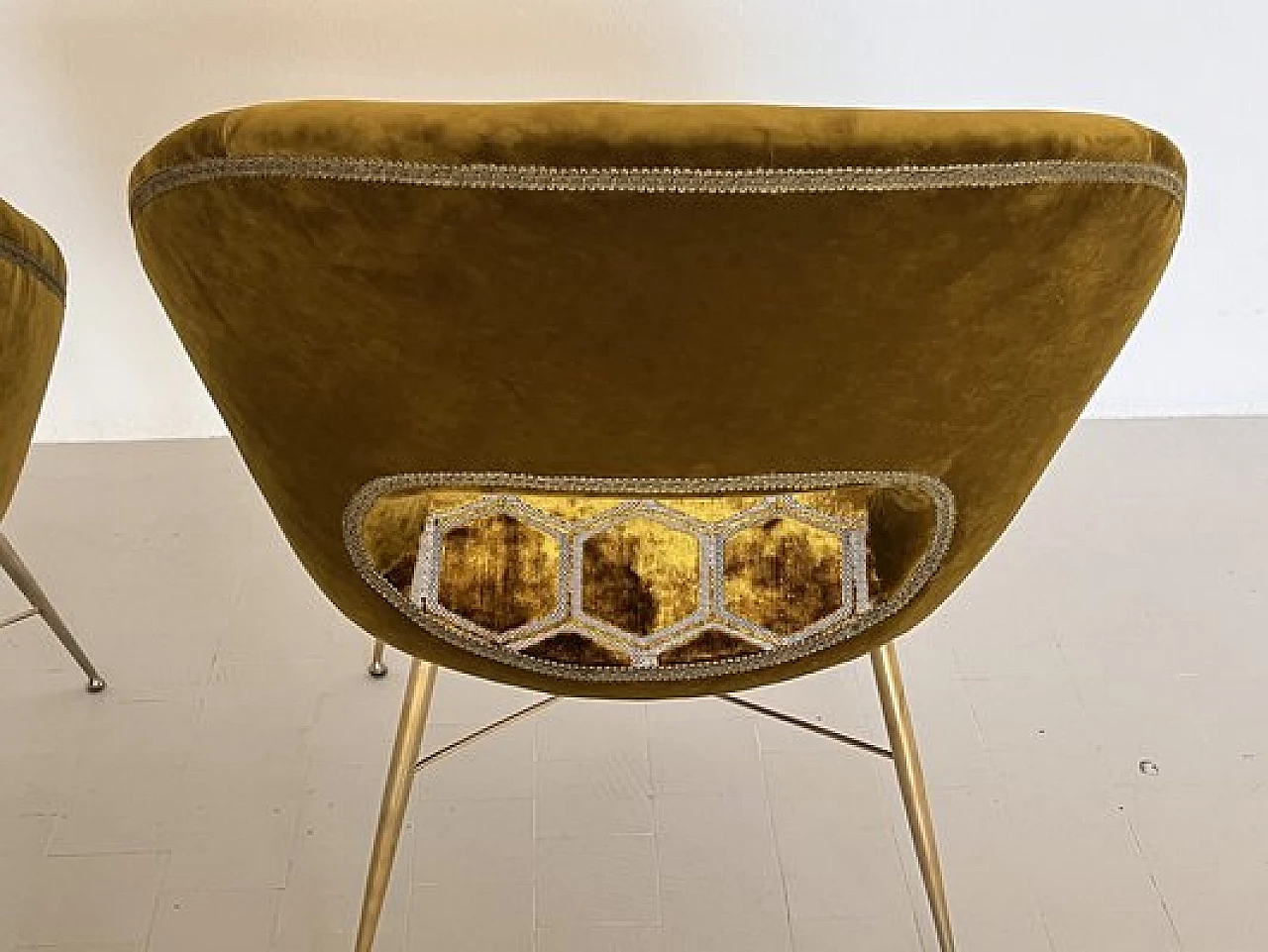 Pair of velvet armchairs with brass legs by Silvio Cavatorta, 1950s 9