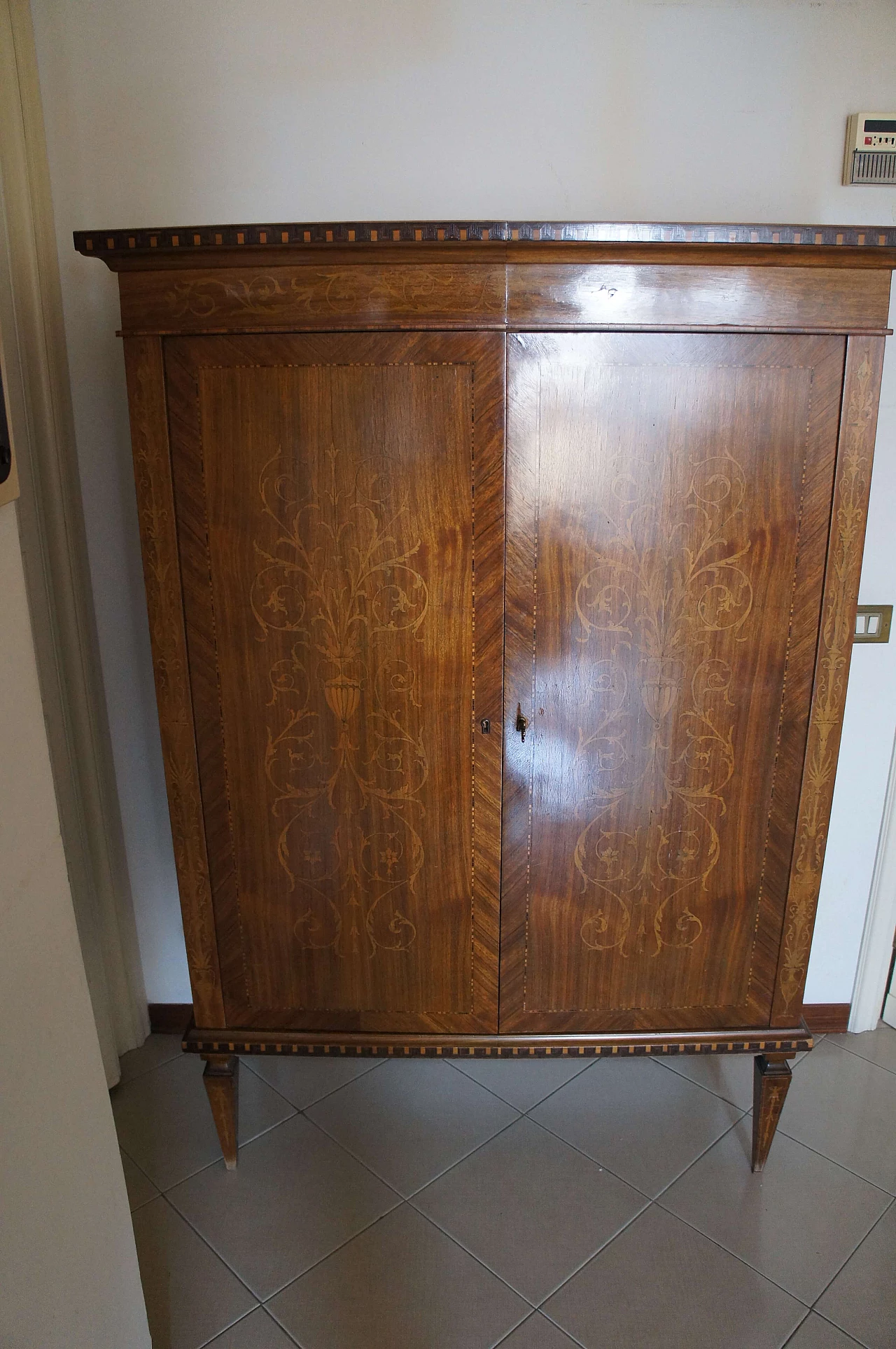Walnut sideboard with bois de rose inlay, 1940s 9