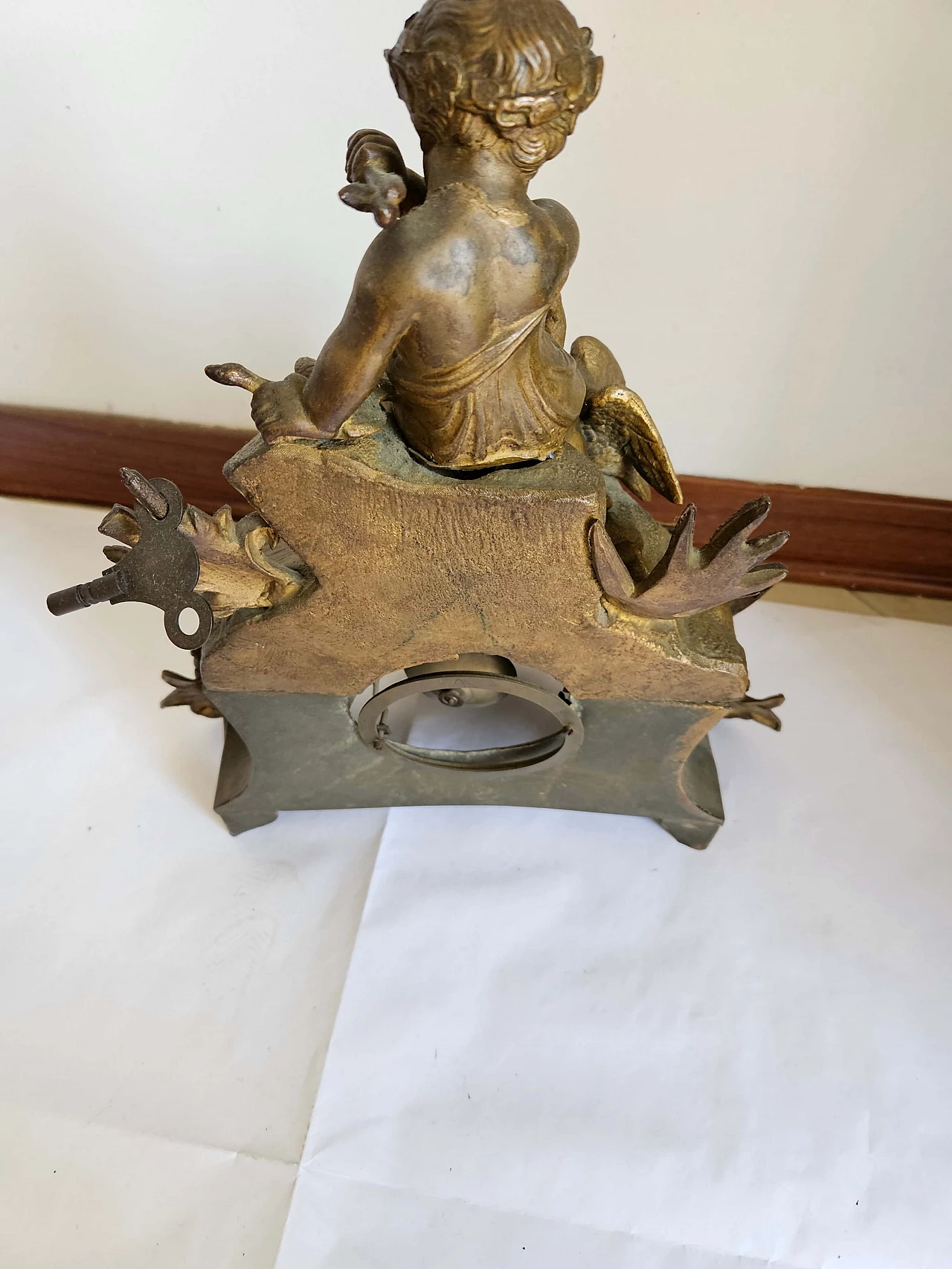 Gilded bronze Parigina table clock, 19th century 5