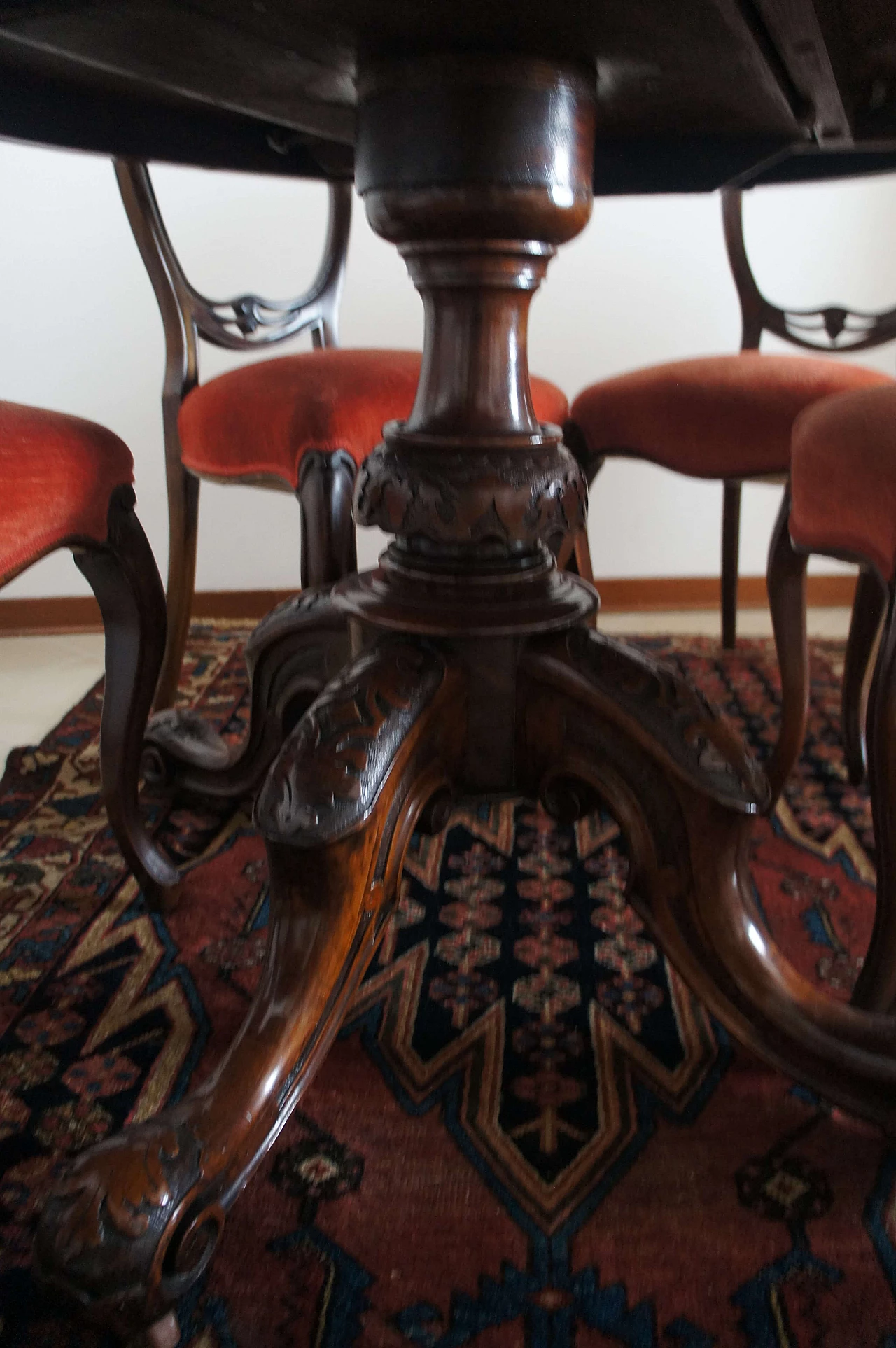 Oval Louis Philippe table in briarwood slabs, 19th century 3