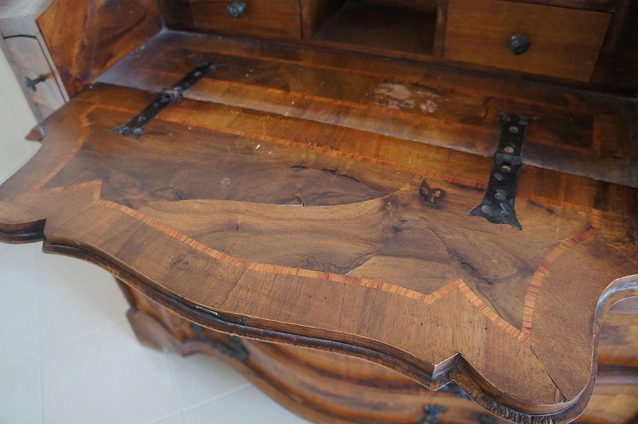 Walnut secretaire Bureau, late 19th century 9