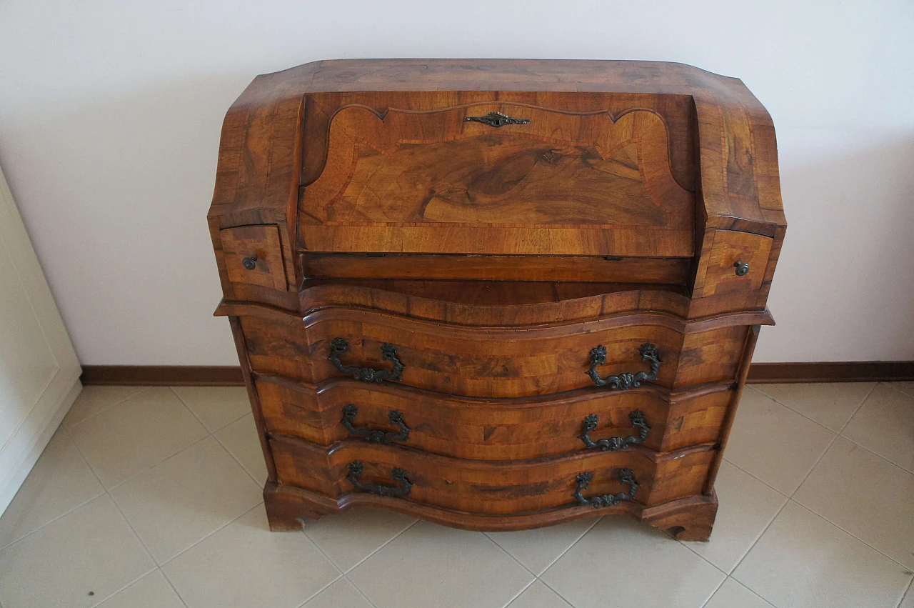 Walnut secretaire Bureau, late 19th century 19
