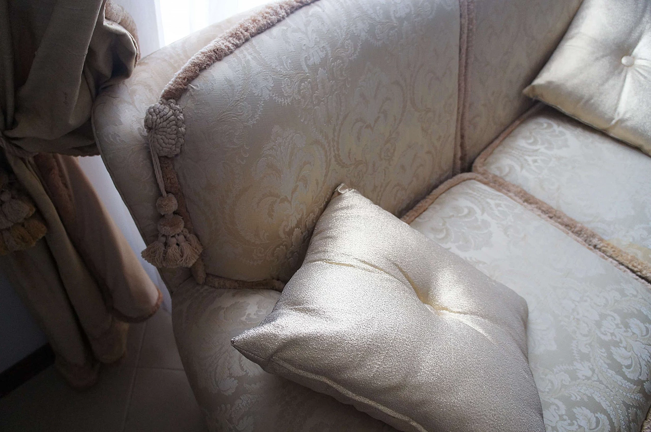 Beige damask fabric sofa 4