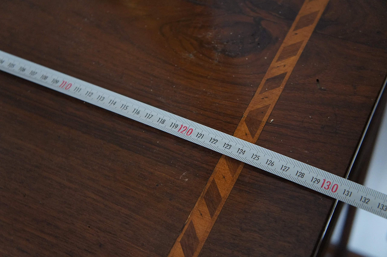 Cassettone Luigi XVI in noce intarsiato, '800 1